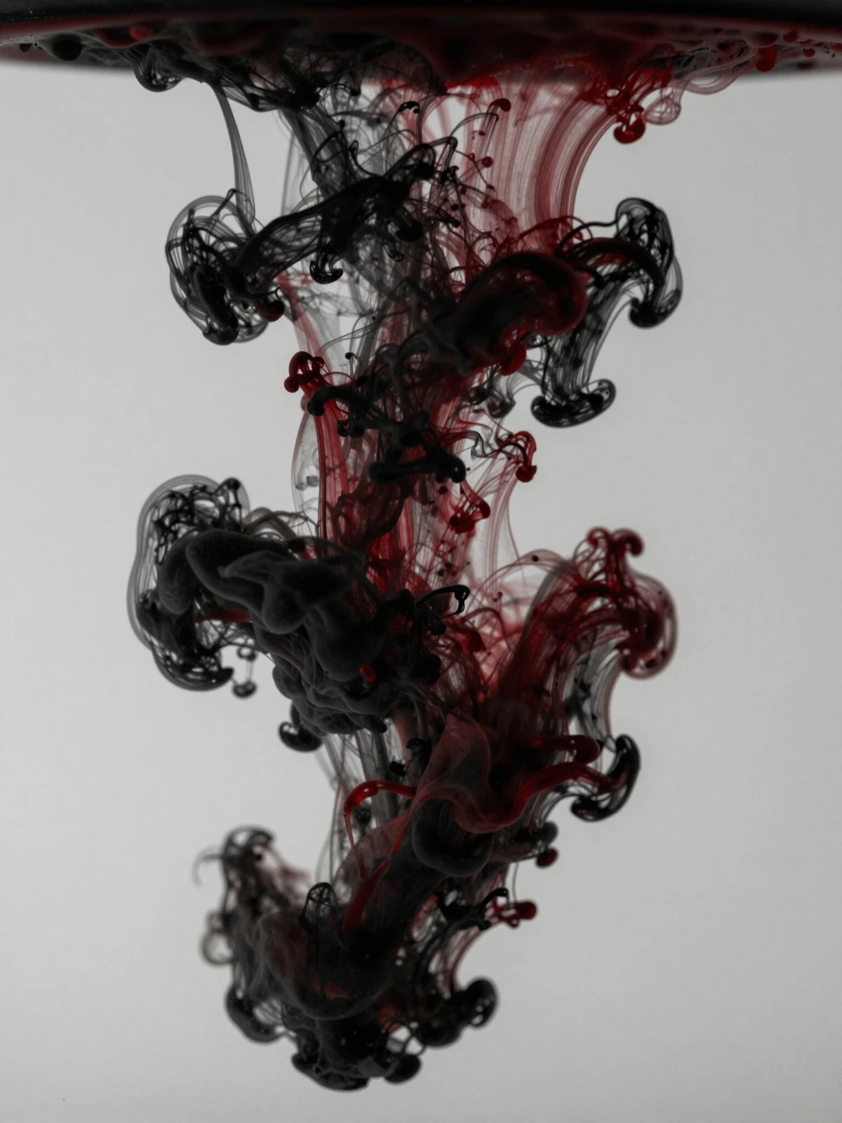 L’incontro fra inchiostro rosso e nero